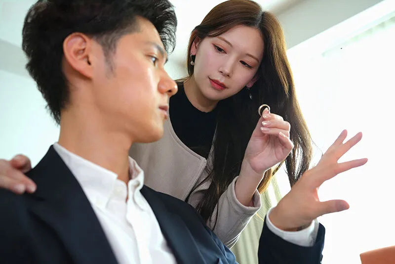 Cô vợ đi đi chơi, người chồng ở nhà bị nhỏ em vợ yêu gạ xoạc không trượt phát nào
